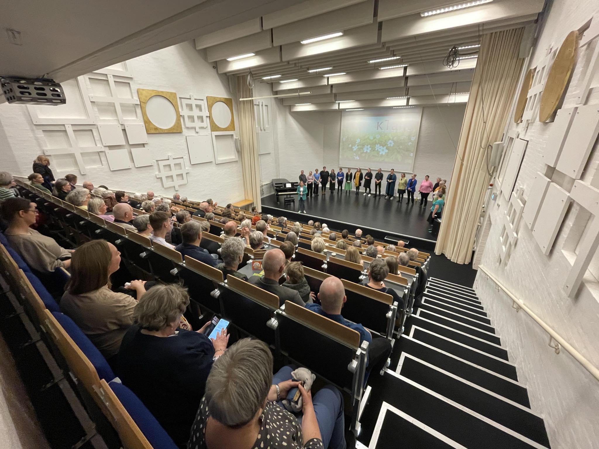 440441360 370740578650868 3958550647097439983 N